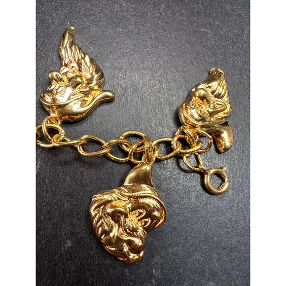 Vintage Disney Seven Dwarfs Gold Tone Charm Bracelet 6.5” - Picture 13 of 16